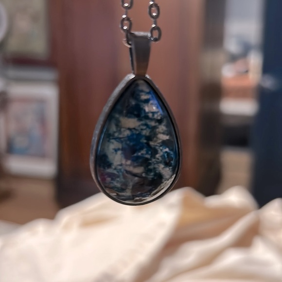 Local Craftsman Necklace with colorful blue charm - Picture 3 of 4